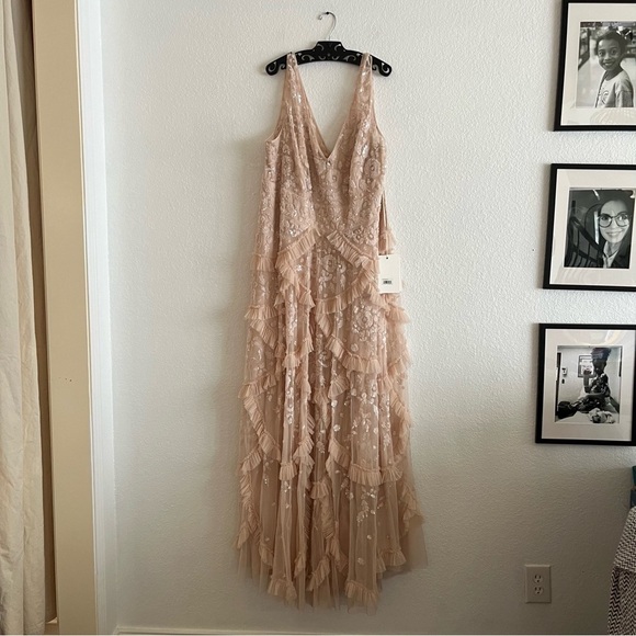 Mac Duggual Sequined Scallop Ruffle Tiered V Neck 9162 Gown - Blush Size 22 NWT - Picture 4 of 10